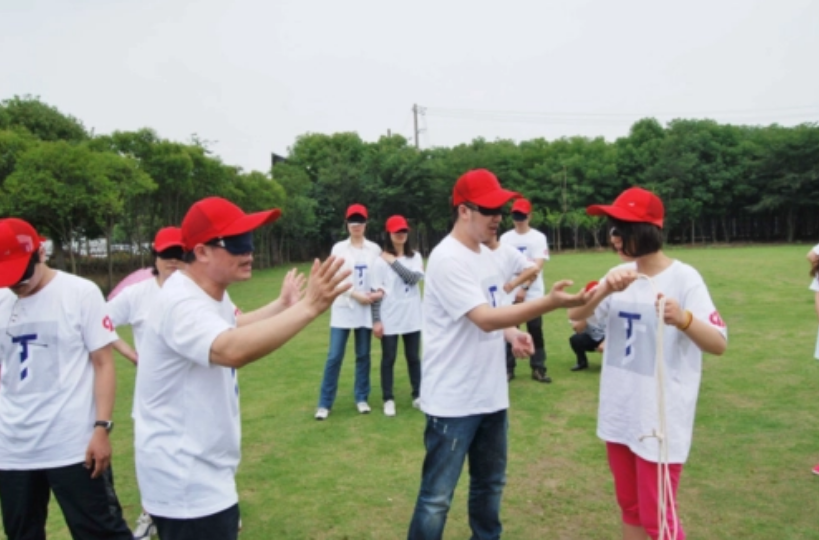 廣州拓展項(xiàng)目-盲人摸象