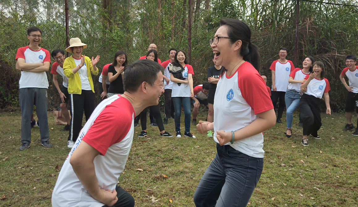 廣州團建游戲-快樂傳真
